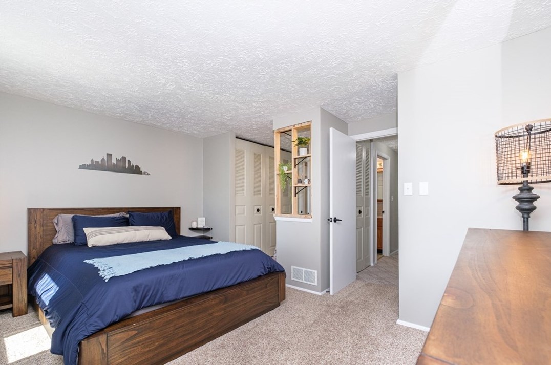 338 Huntingdon Ave, North Huntingdon PA 15642-3143 exterior