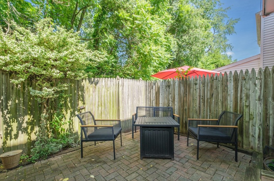 338 Huntingdon Ave, North Huntingdon PA 15642-3143 exterior