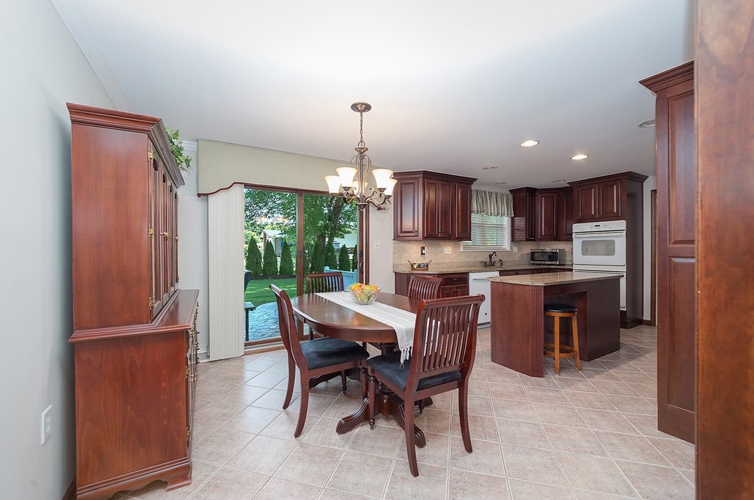406 Braddock St, Perryopolis PA 15473-9322 exterior