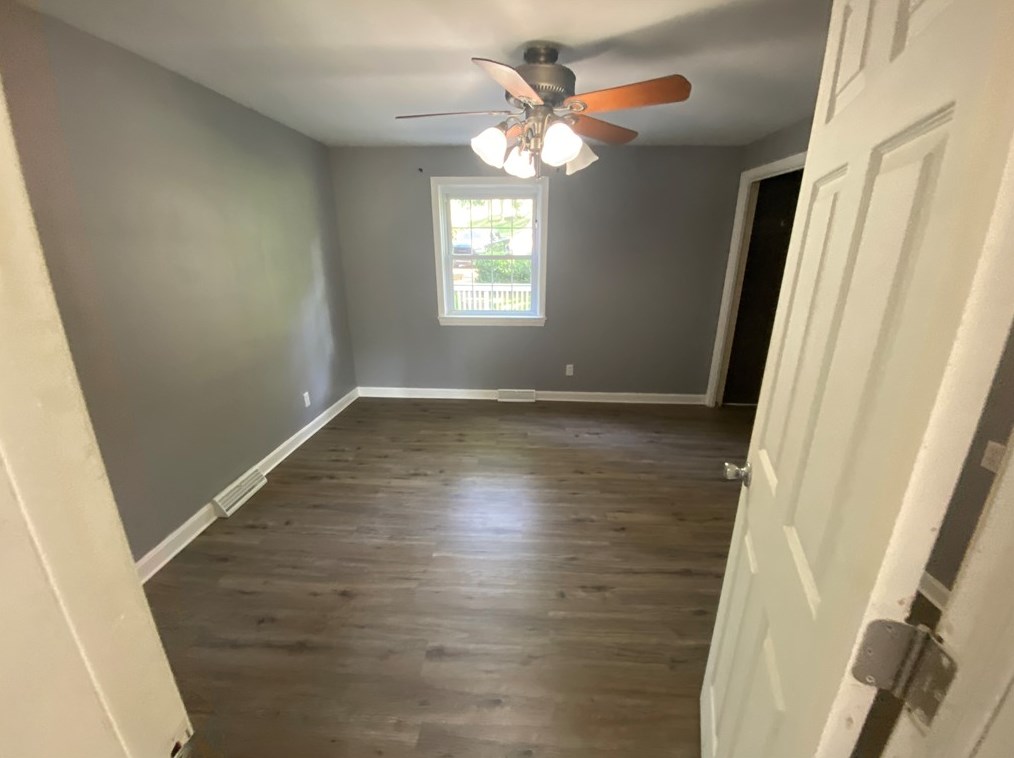 1191 Iris Dr, North Huntingdon PA 15642-4368 exterior