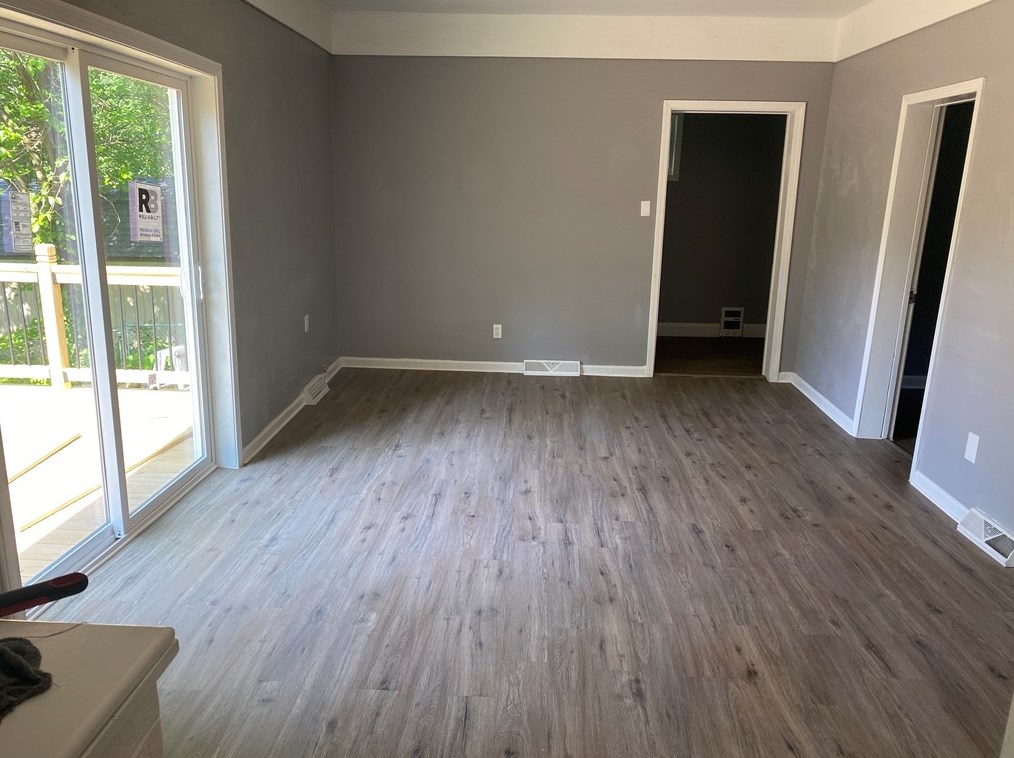 1191 Iris Dr, North Huntingdon PA 15642-4368 exterior