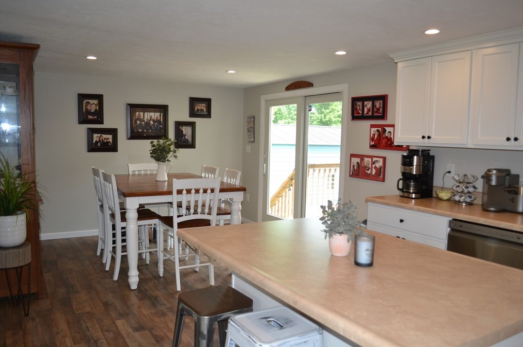 216 Rural Dr, Butler PA  16001-2523 exterior