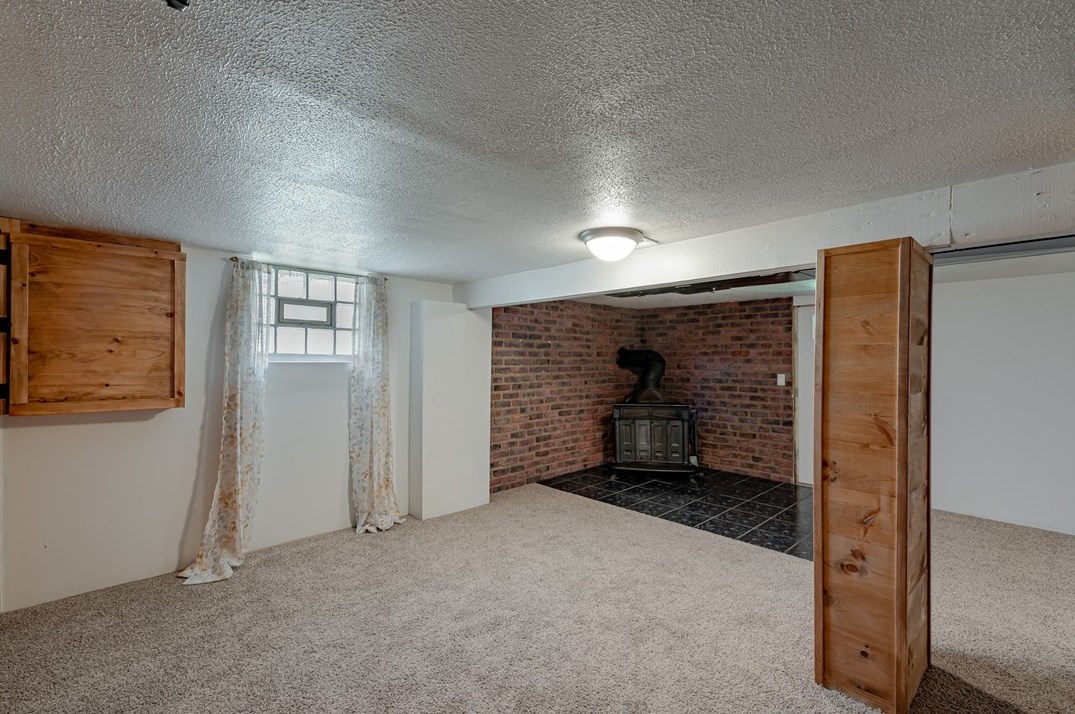 428 Oakhurst Ave, North Versailles PA 15137-2244 exterior