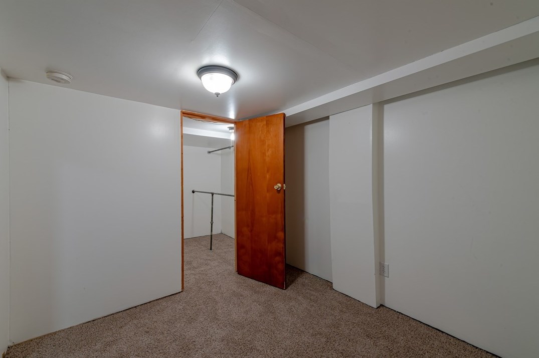 428 Oakhurst Ave, North Versailles PA 15137-2244 exterior