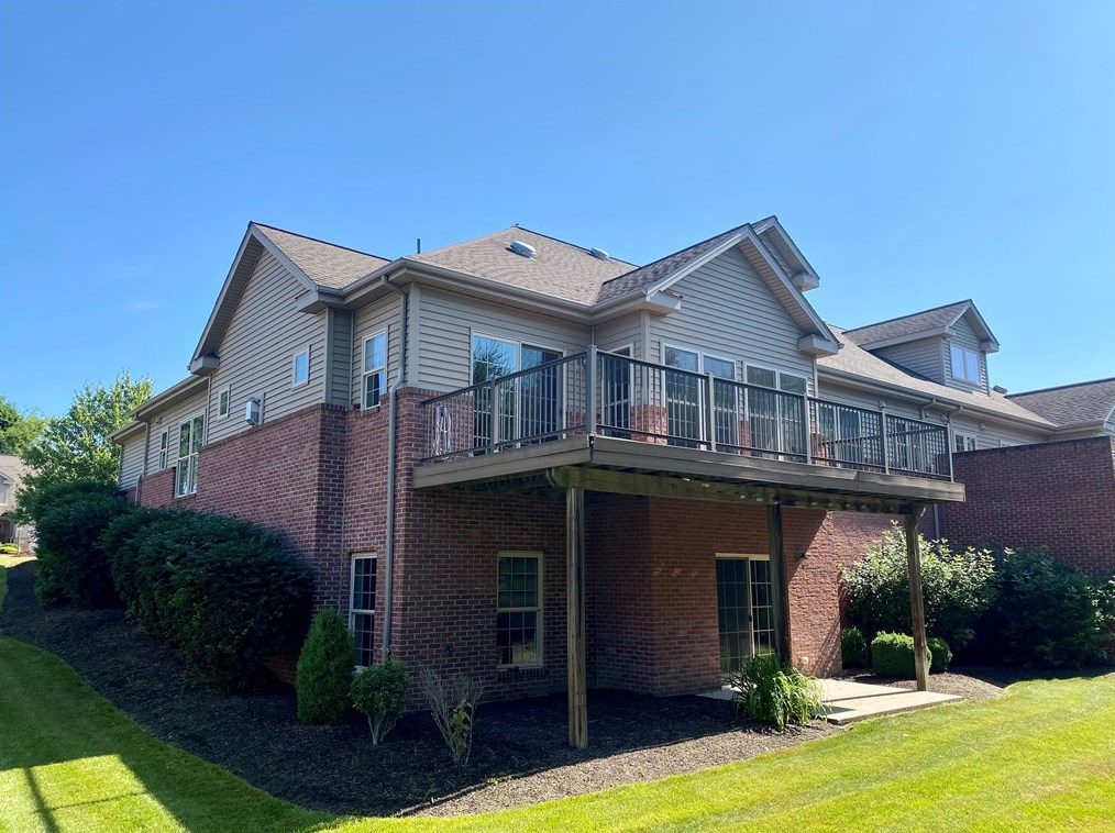 2358 Willow Run Ct, Gibsonia, PA 15044