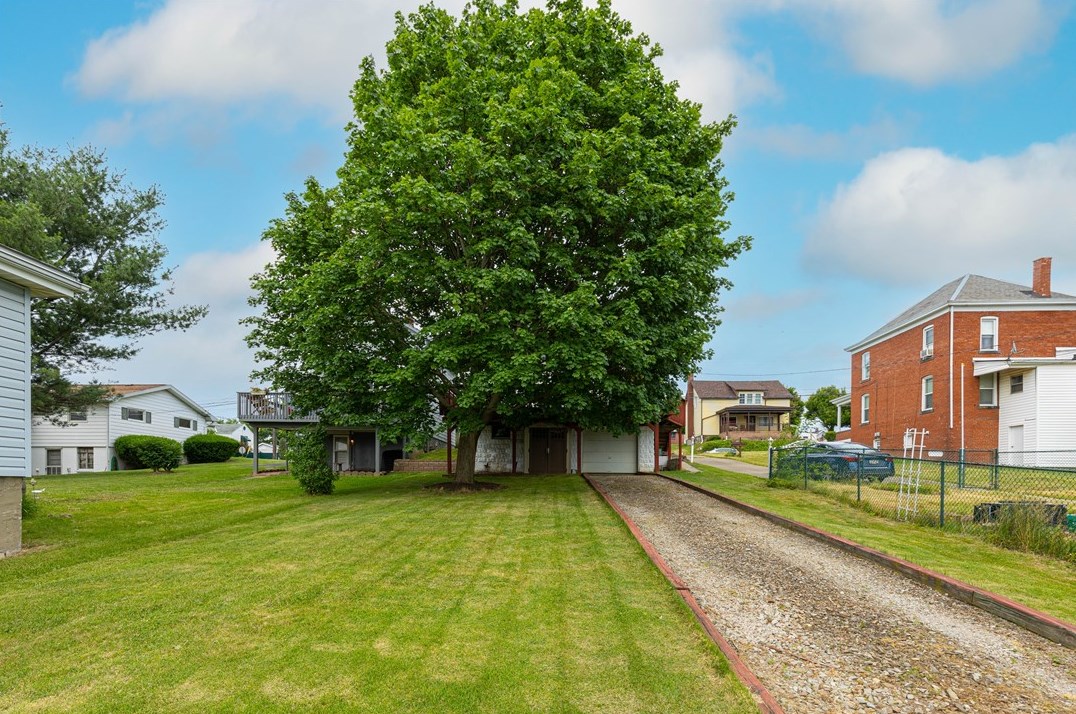 729 Franklin St, Washington PA 15301-3987 exterior