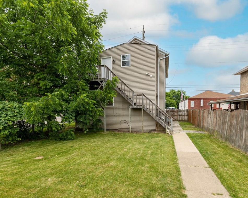 22 Main St, Houston PA  15342-1532 exterior