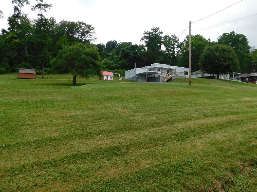 236 Glade Run Rd, Fairdale, PA 15320