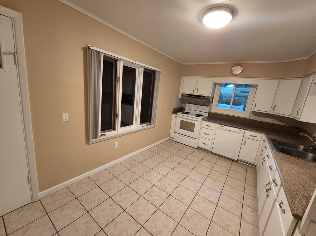 1013 Squaw Run Rd, Ellwood City PA  16117-6965 exterior