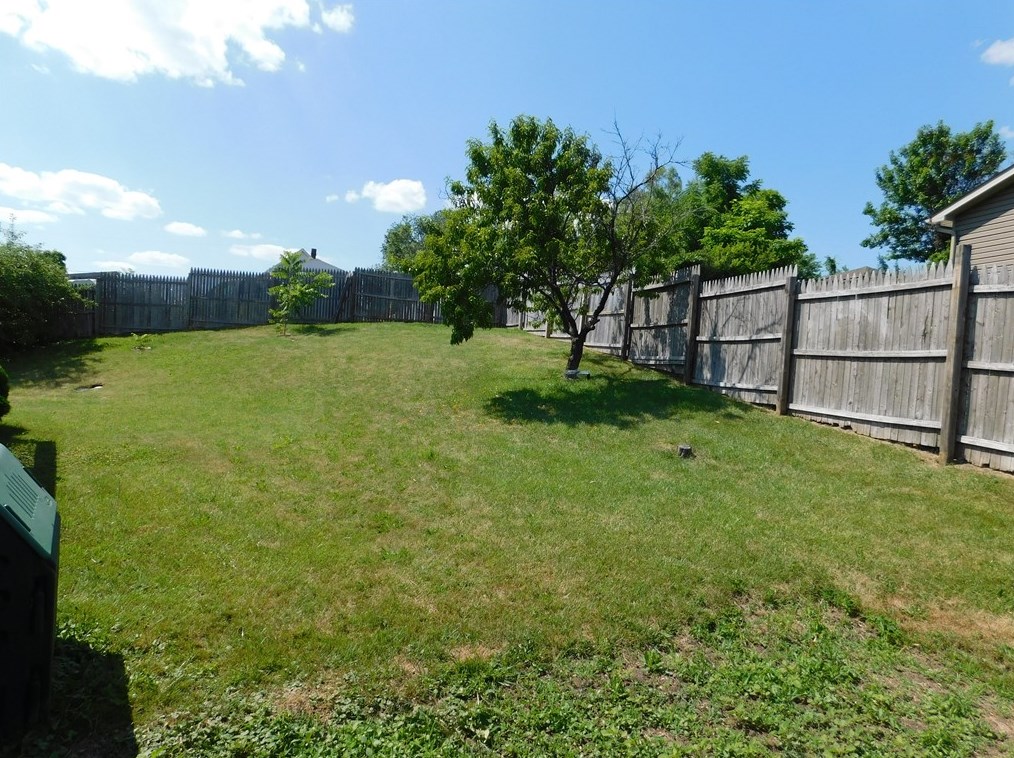 527 Wylie Ave, Washington PA 15301-2200 exterior