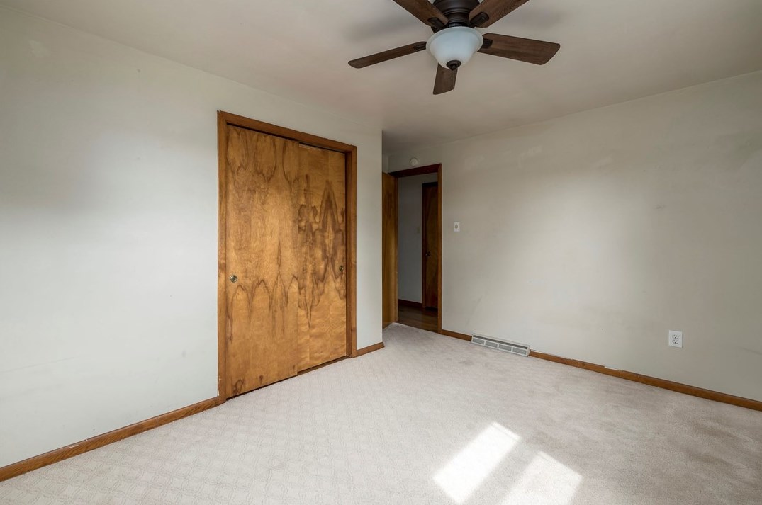 192 Verona Dr, Washington PA 15301-2749 exterior