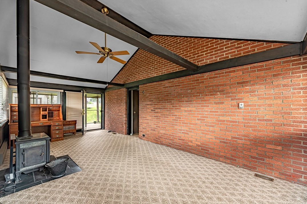 1006 Lynda Ln, North Versailles PA  15137-1607 exterior