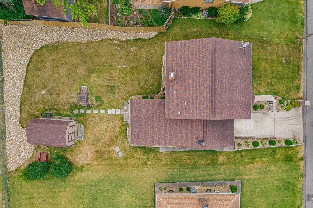 1006 Lynda Ln, North Versailles PA  15137-1607 exterior