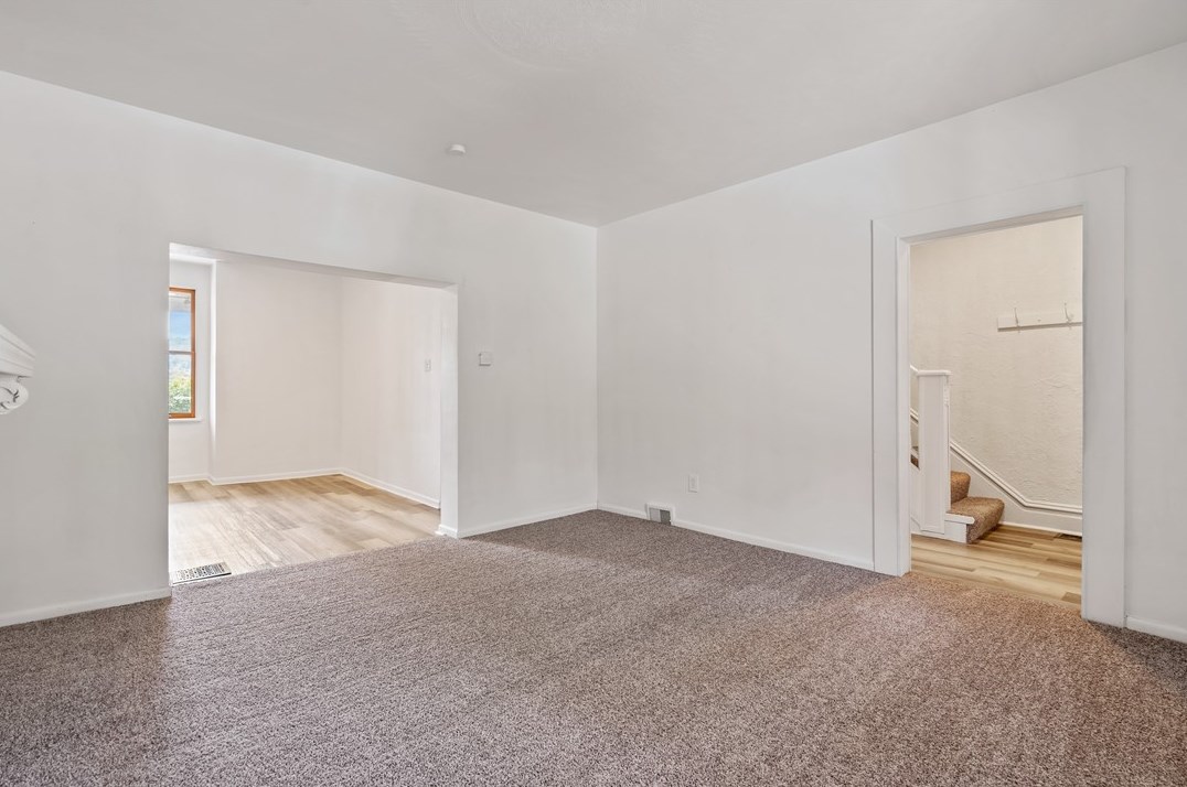 561 2nd St, Monroeville PA  15140-1407 exterior