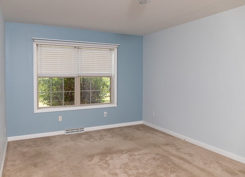 127 Park Crst Ln, Butler PA 16001-7917 exterior