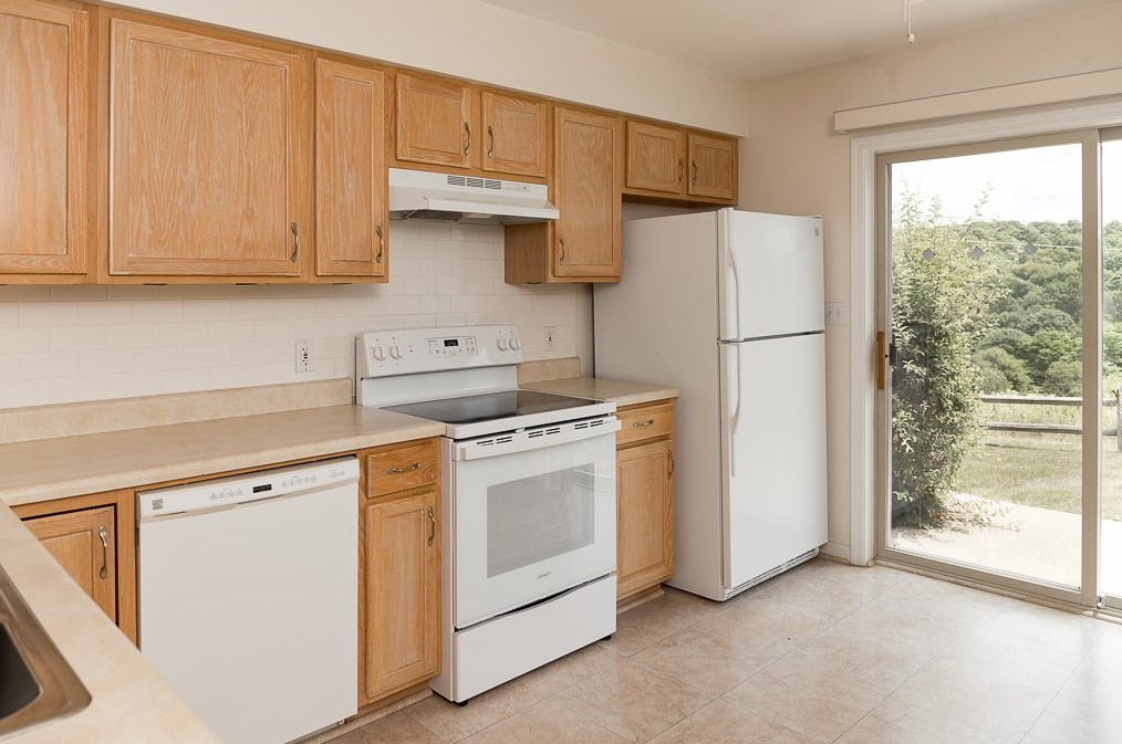 127 Park Crst Ln, Butler PA 16001-7917 exterior