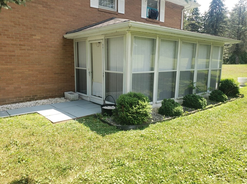 1470 Florence Ave, Indiana PA  15701-3239 exterior