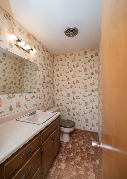 2389 Flagstaff Dr, Export PA  15632-8801 exterior