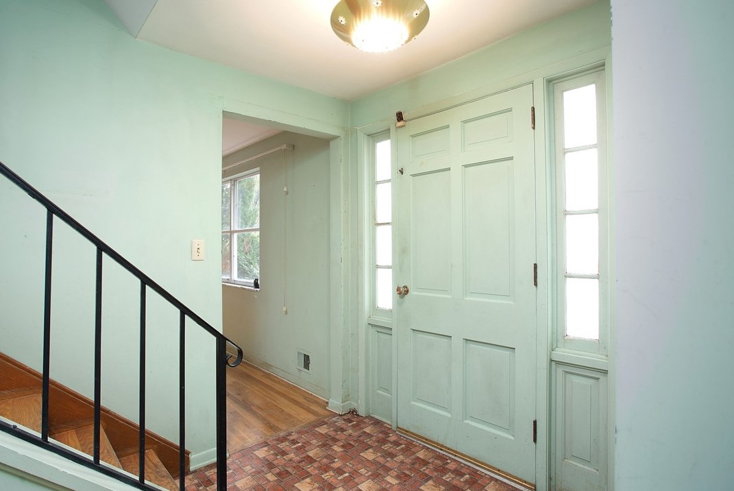 2389 Flagstaff Dr, Export PA  15632-8801 exterior