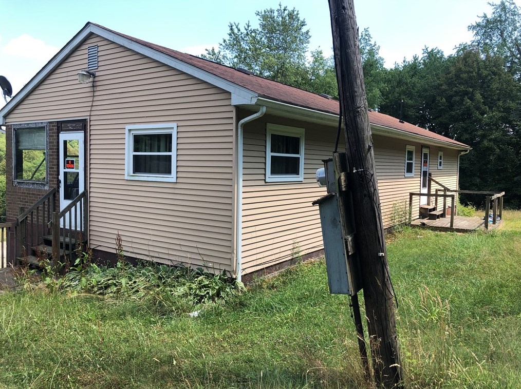 118 Charles St, Export PA  15632-2670 exterior