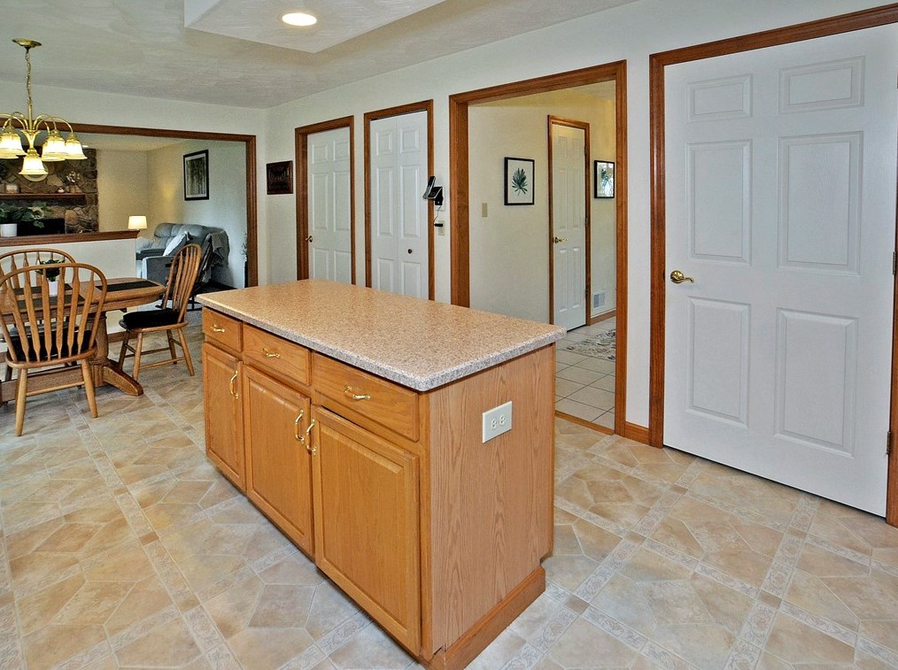 2145 Haymaker Rd, Monroeville PA 15146-4327 exterior