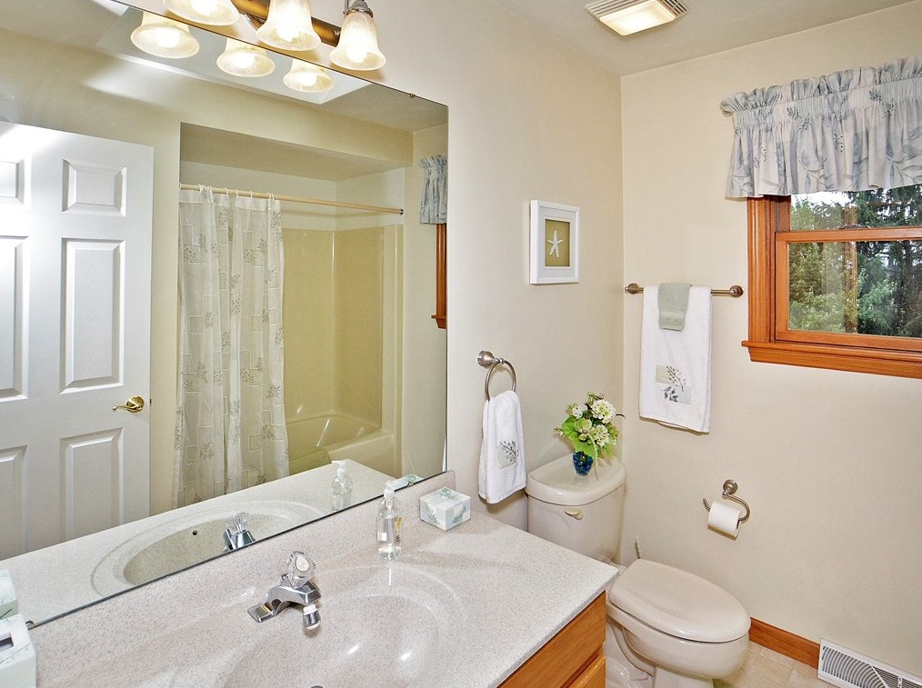 2145 Haymaker Rd, Monroeville PA 15146-4327 exterior