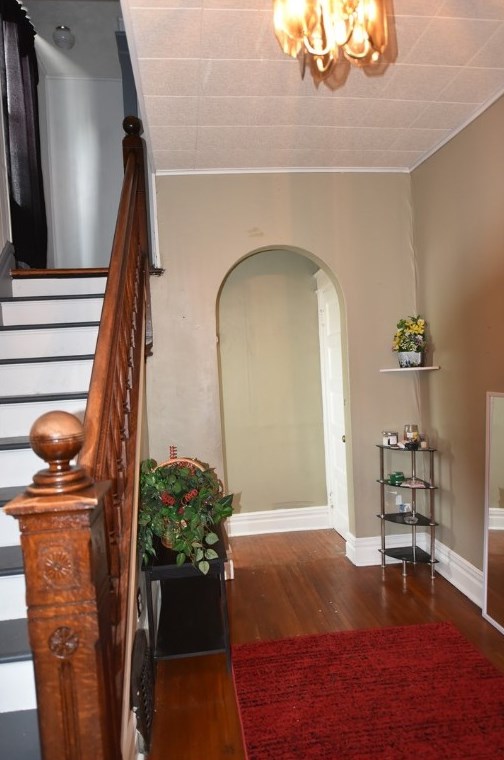 307 Leasure Ave, New Castle PA 16105-2425 exterior