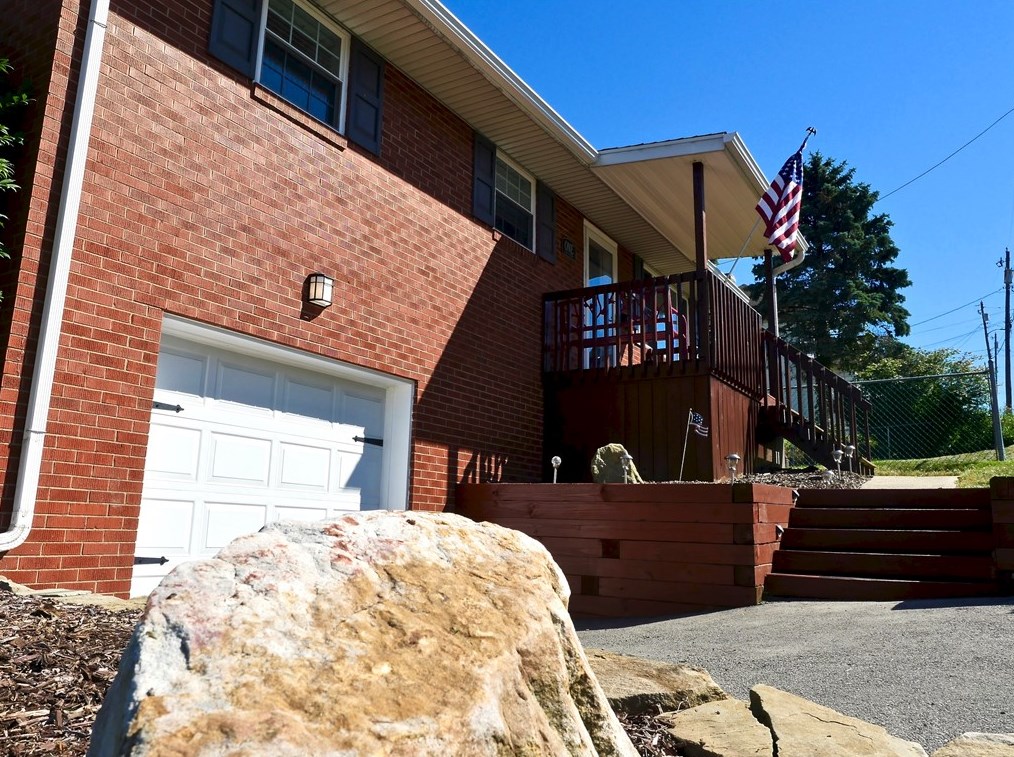 1 Loch Lomond St, Oliphant Furnace PA  15401-4007 exterior