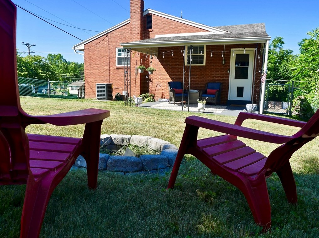 1 Loch Lomond St, Oliphant Furnace PA  15401-4007 exterior