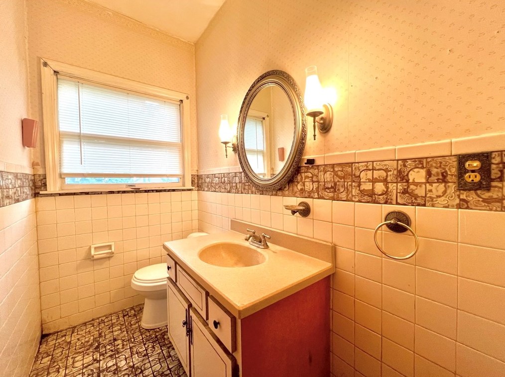 134 Ave, Washington PA 15301-3558 exterior