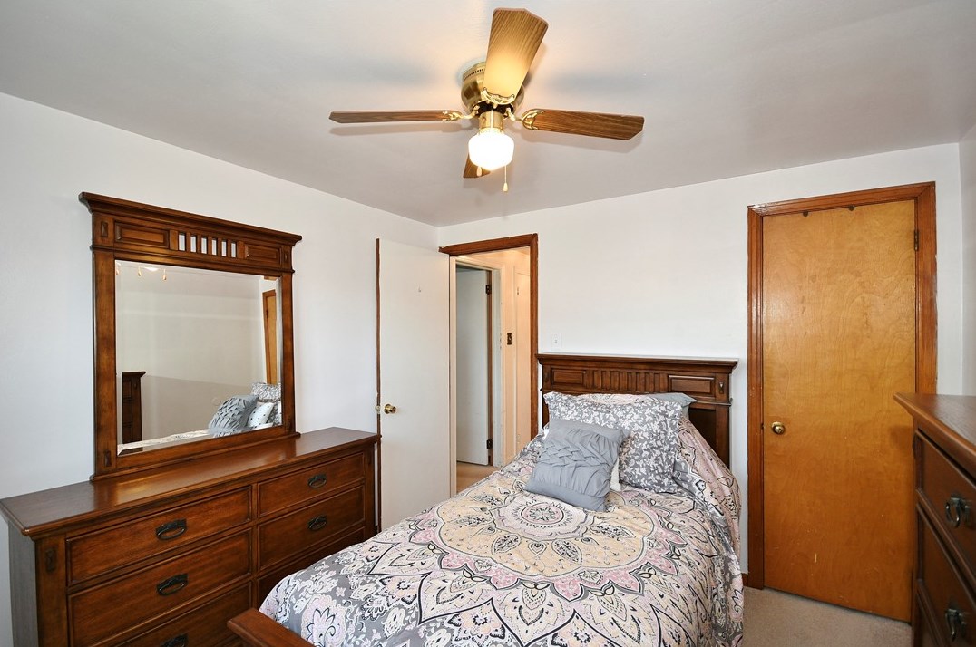 523 California Ave, Monroeville PA 15146-3921 exterior