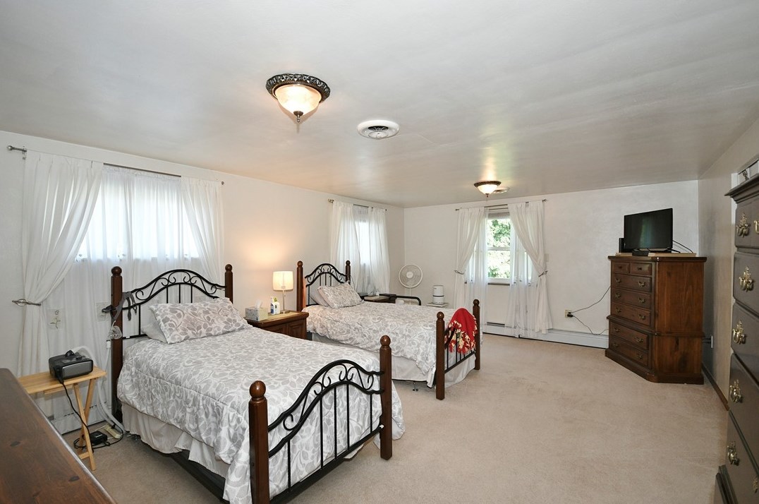 523 California Ave, Monroeville PA 15146-3921 exterior