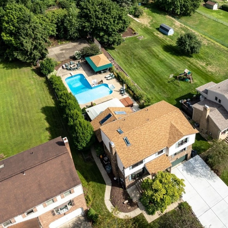 284 Lewis Run Rd, West Mifflin, PA 15122 MLS 1575186 Coldwell Banker