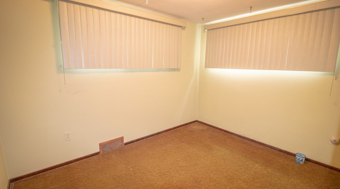 504 Naysmith Rd, North Versailles PA 15137-2340 exterior