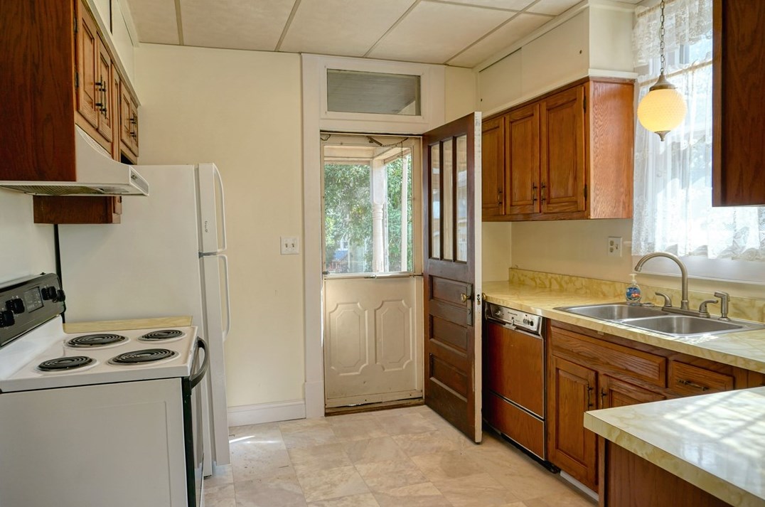 567 3 St, Butler PA 16001-4643 exterior