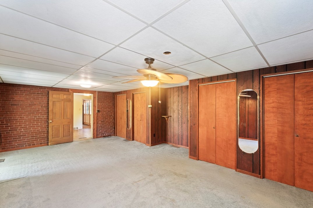 330 Country Club Rd, Washington PA  15301-2712 exterior