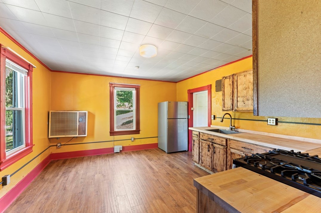 330 Country Club Rd, Washington PA  15301-2712 exterior