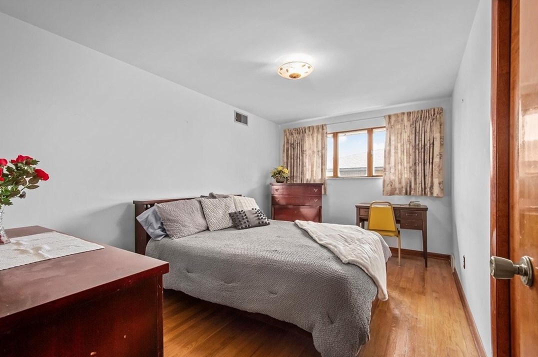 107 Un Ave, North Versailles PA 15137-1847 exterior