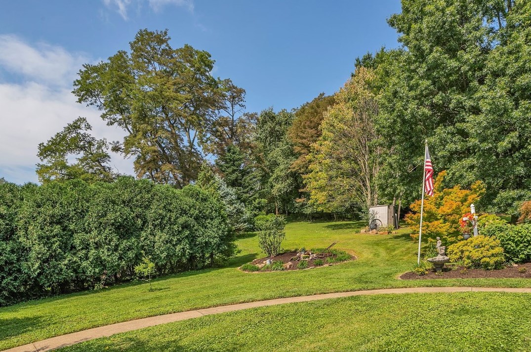 430 Moyhend St, Springdale PA  15144-1360 exterior