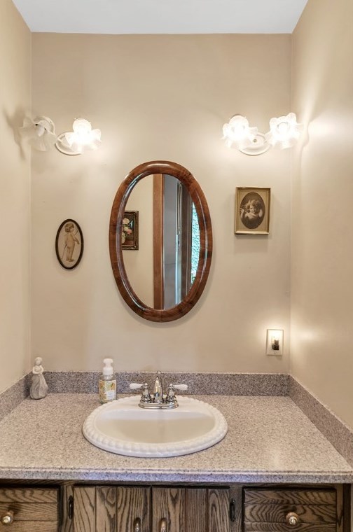 430 Moyhend St, Springdale PA  15144-1360 exterior