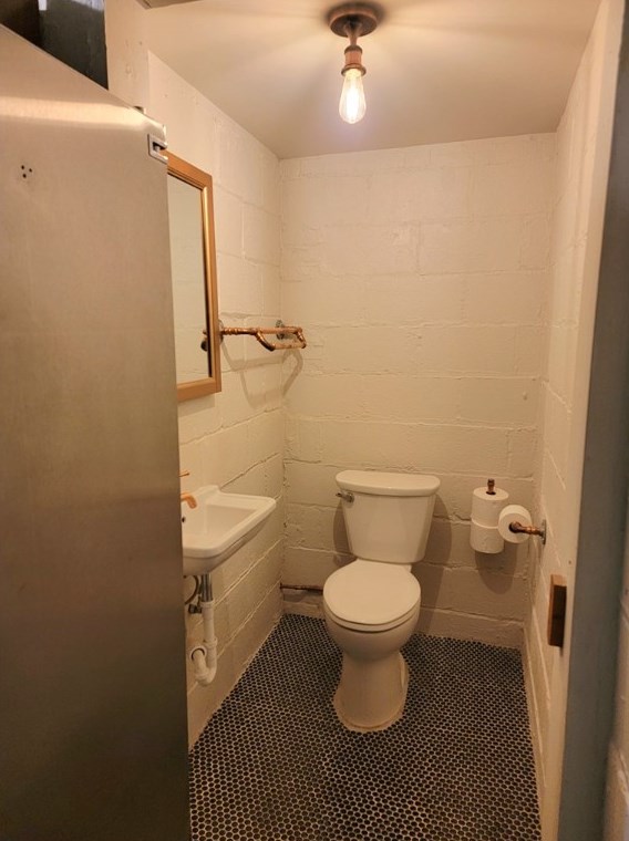 332 Forest Grove Rd, Moon Twp PA  15108-3748 exterior