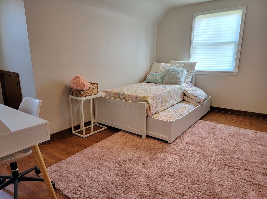 332 Forest Grove Rd, Moon Twp PA  15108-3748 exterior