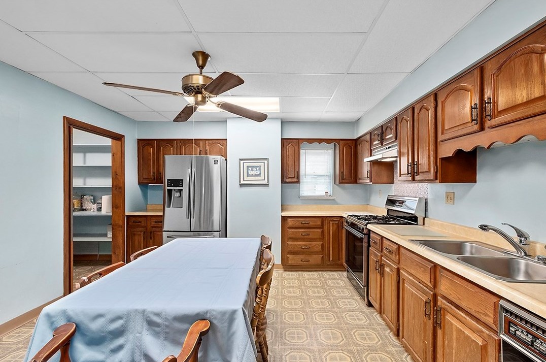 519 Flynn Ave, Collier Township PA  15106-2128 exterior