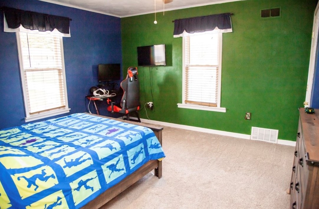 424 Constitution St, Perryopolis PA 15473-5348 exterior