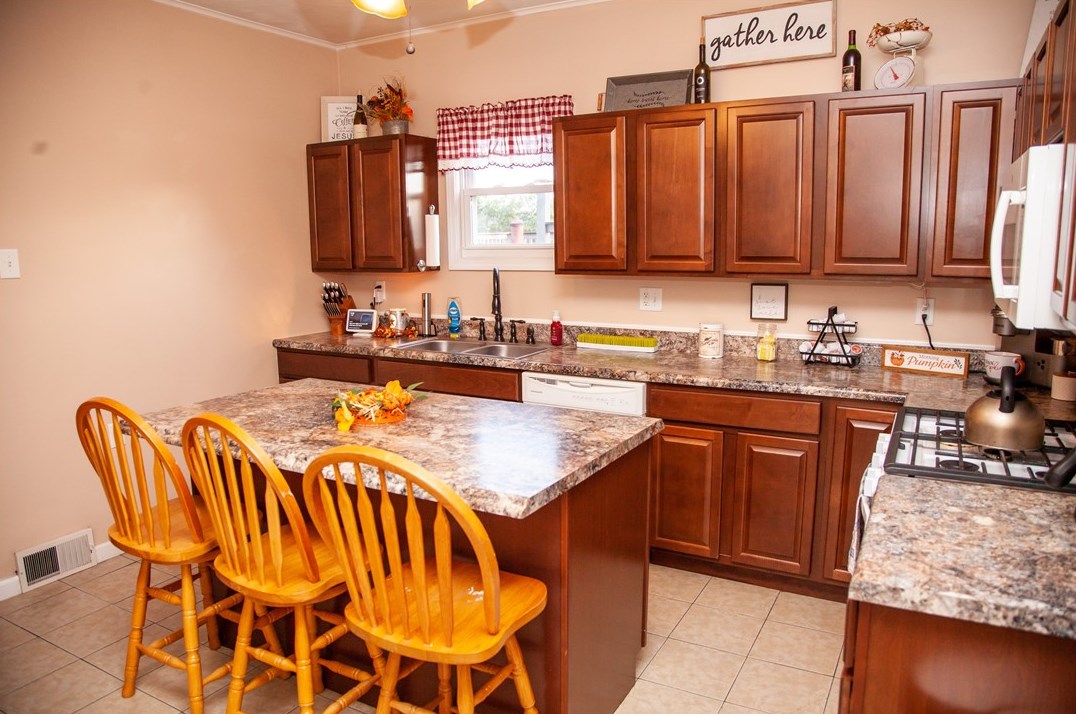 424 Constitution St, Perryopolis PA 15473-5348 exterior