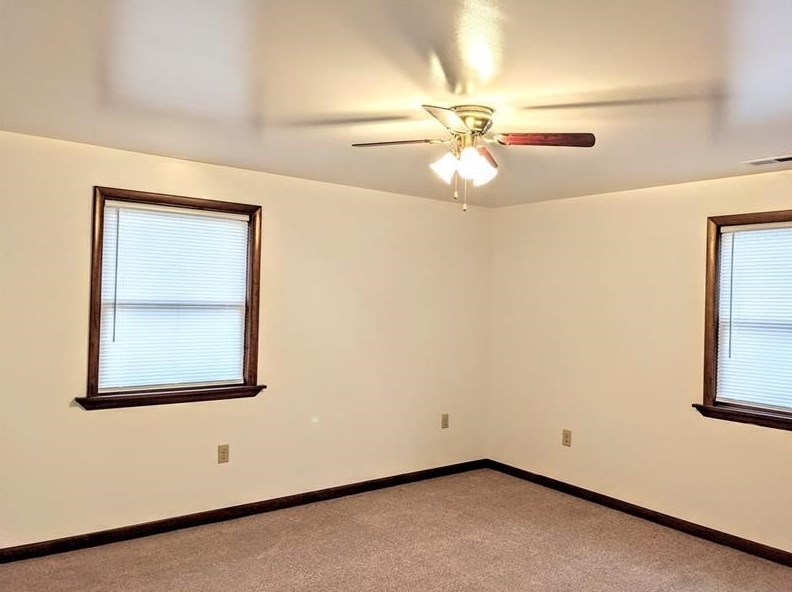 24 Grant St, Houston PA  15342-1546 exterior