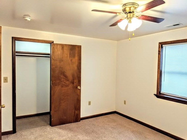 24 Grant St, Houston PA  15342-1546 exterior