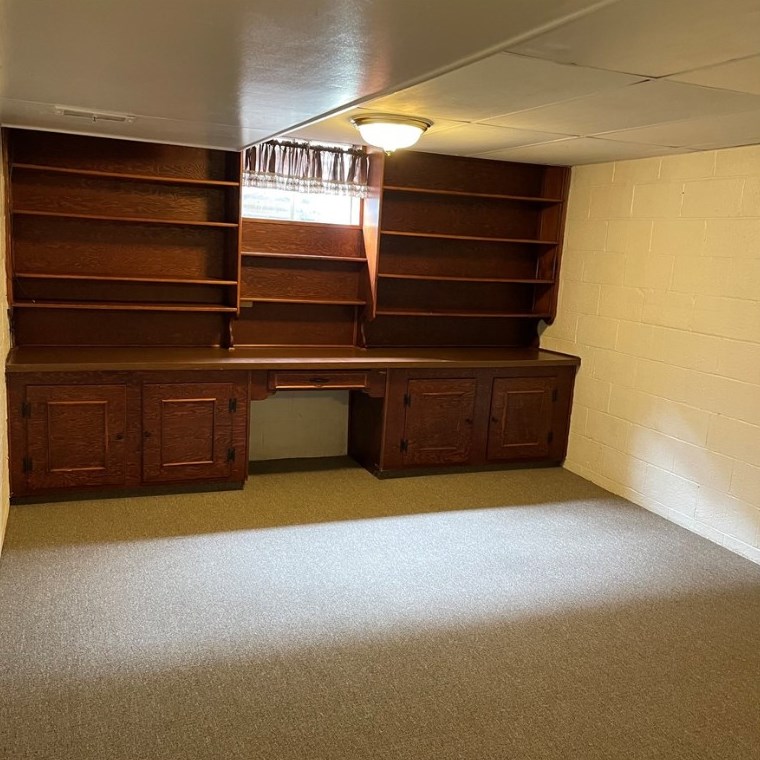 740 Summerlea Ave, Washington PA 15301-3826 exterior