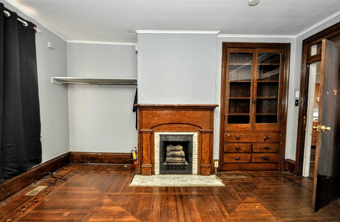 331 Liberty St, California PA  15419-1153 exterior