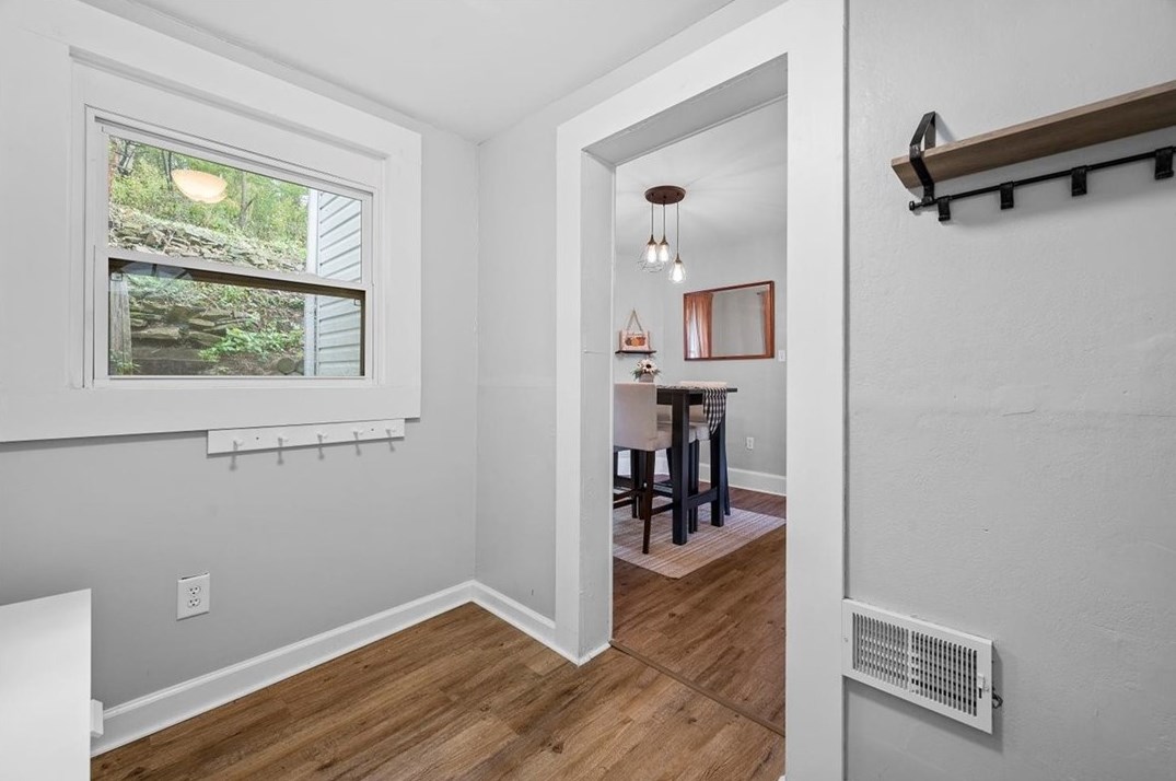 631 Ridge Ave, Collier Township PA  15106-2844 exterior